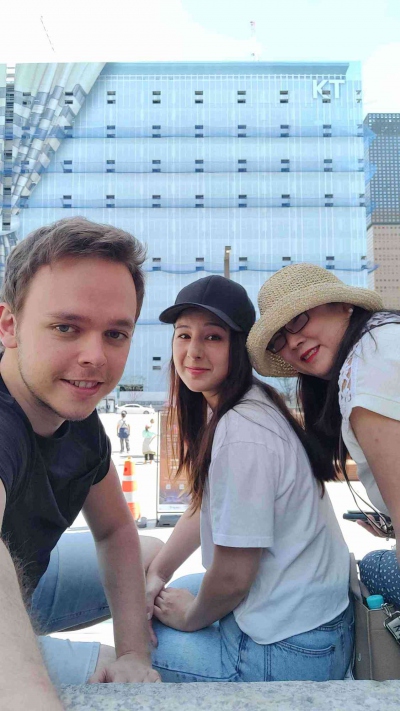 Seoul Scavenger Hunt Team Photo